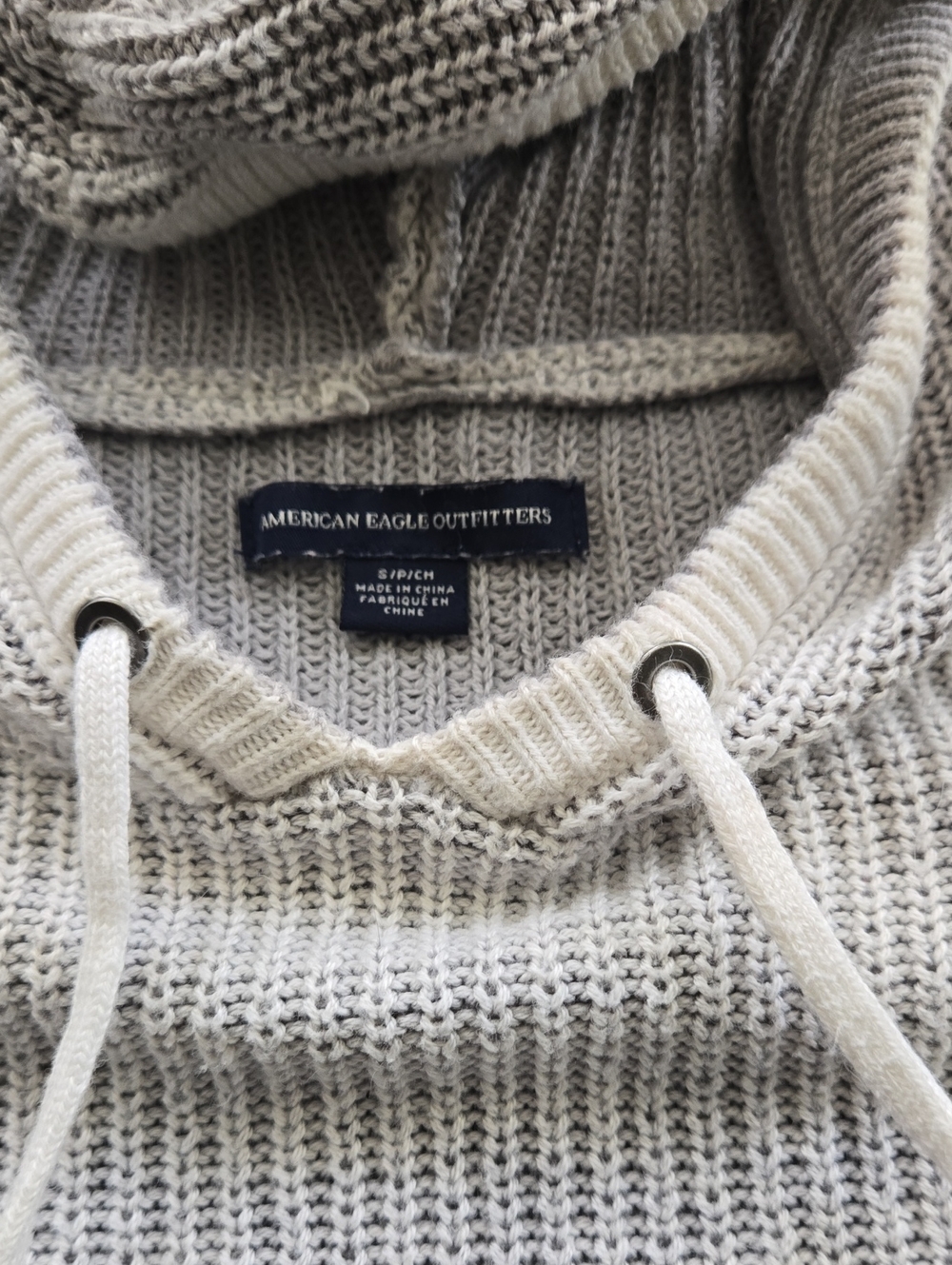 American Eagle Outfitters Women's Light Gray Waffle Knit Scoop Hoodie..ptp 25